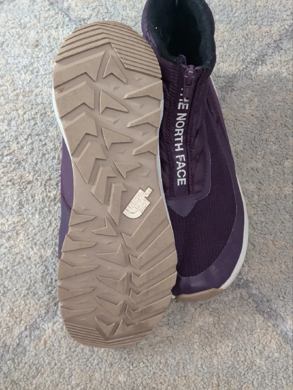 The North Face Women's Plum Zip-Front Winter Sneakers